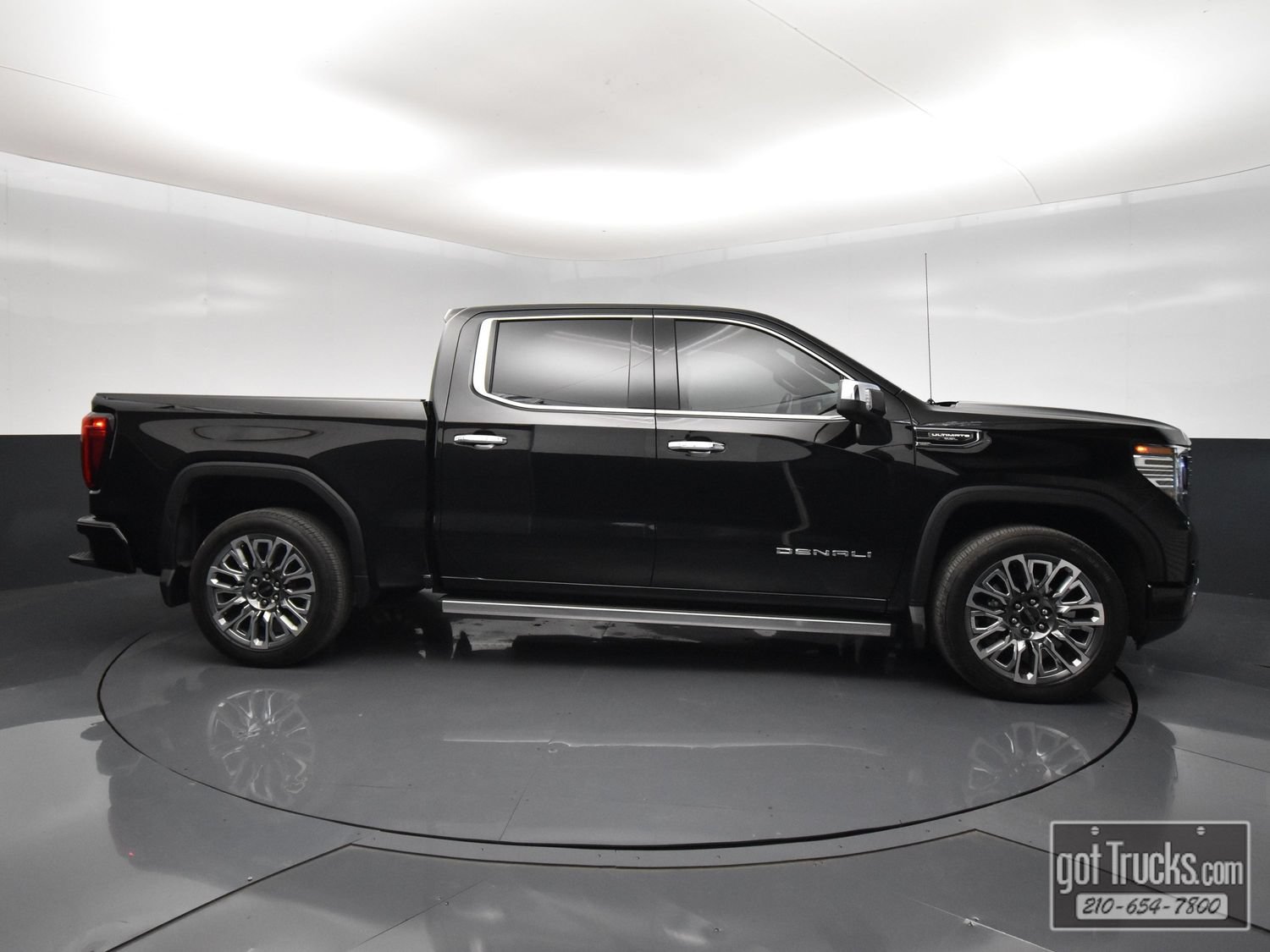 Used 2024 GMC Sierra 1500 Denali Ultimate AWD/4WD image 53