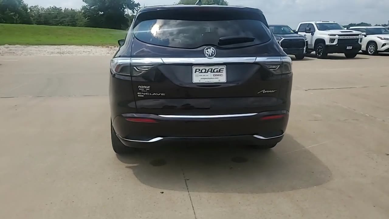 Used 2022 Buick Enclave Avenir w/ Avenir Technology Package AWD/4WD image 7
