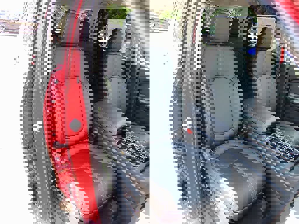 New 2025 Honda Pilot Touring image 17