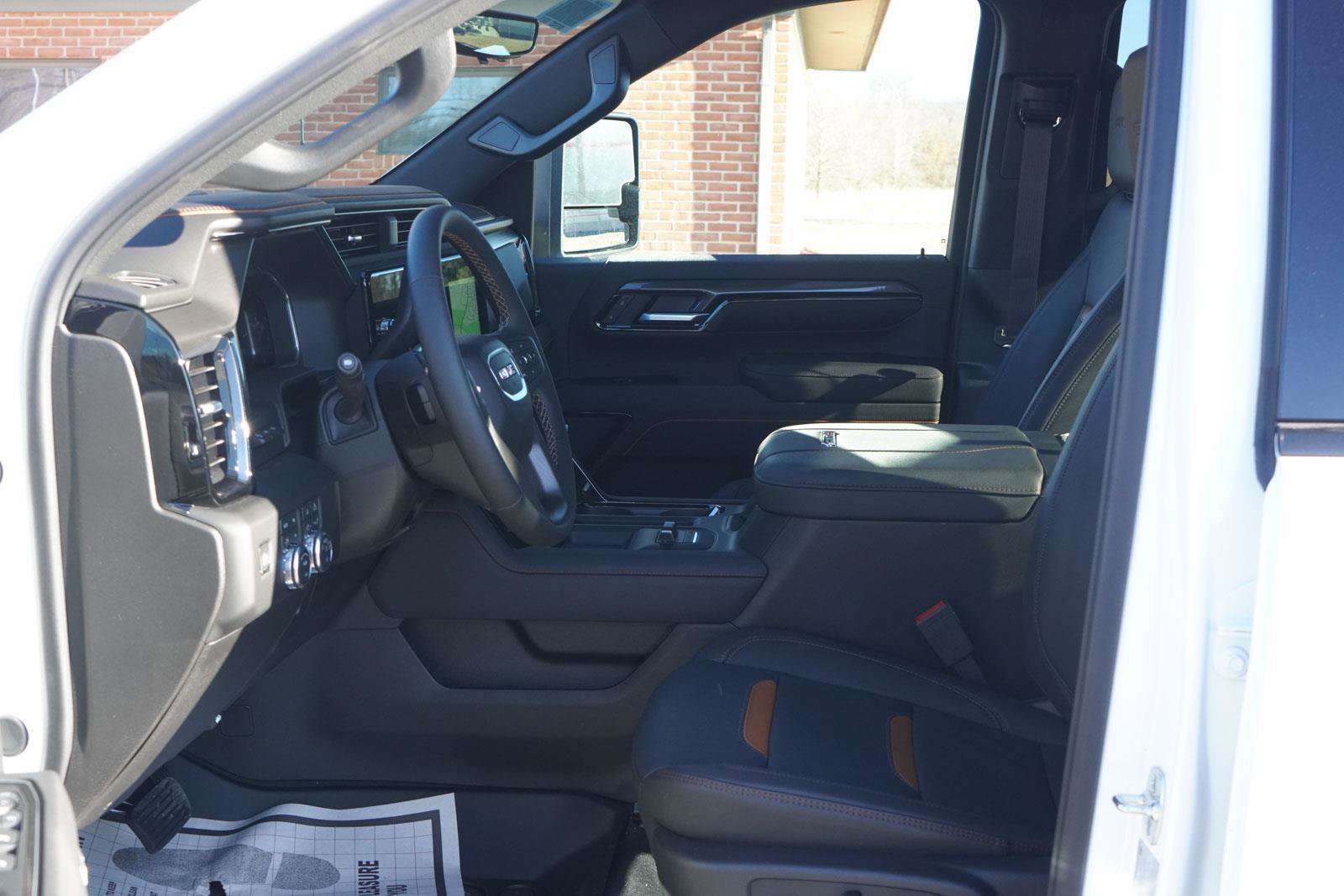 New 2026 GMC Sierra 2500 AT4 w/ AT4 Premium Plus Package image 28