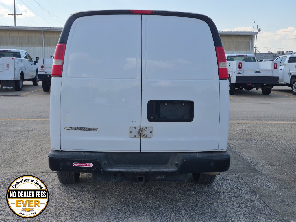 Used 2015 Chevrolet Express 3500 Extended RWD image 6