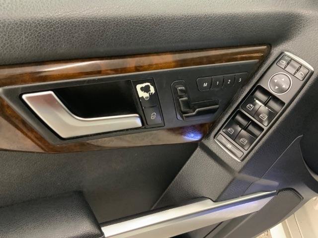 Used 2013 Mercedes-Benz GLK 350 4MATIC image 23
