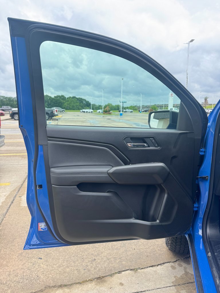 New 2025 GMC Canyon Elevation image 9