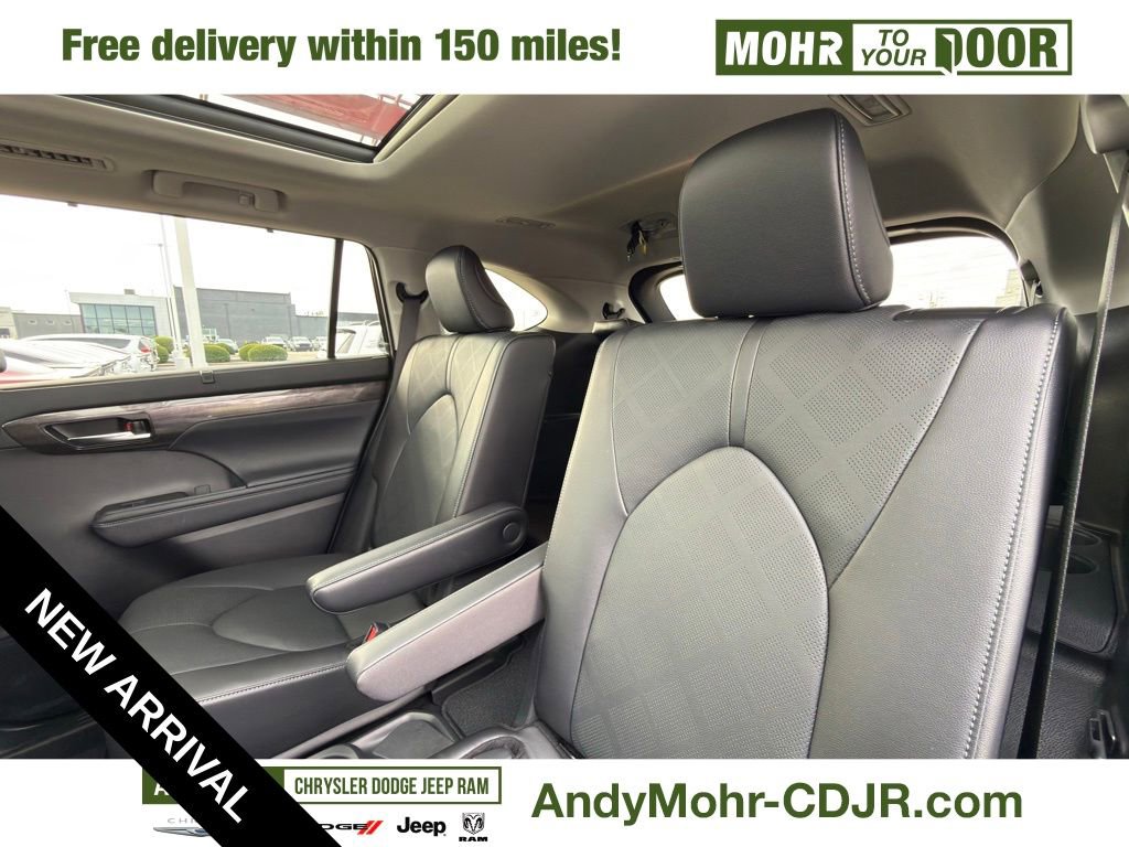 Used 2024 Toyota Highlander Platinum image 32