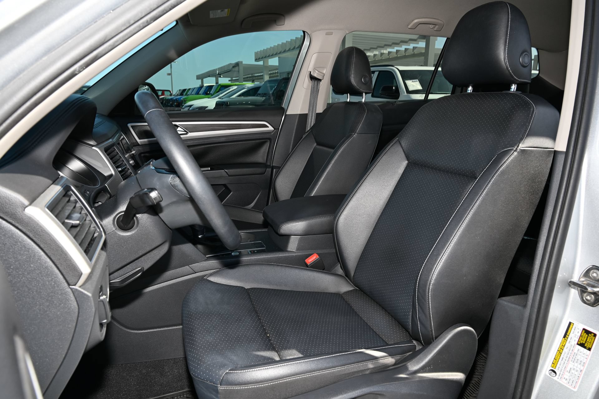 Used 2019 Volkswagen Atlas SE FWD image 6