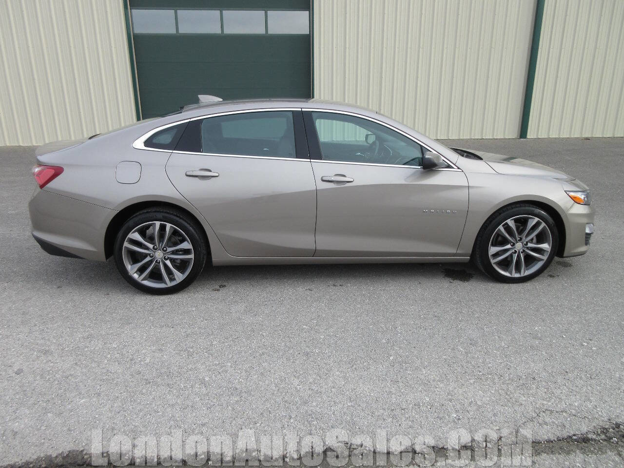 Used 2024 Chevrolet Malibu LT image 6