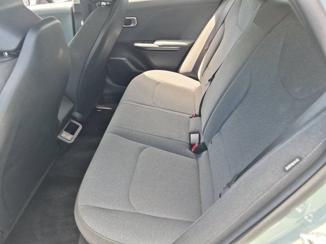 Used 2025 Kia K4 FWD image 27