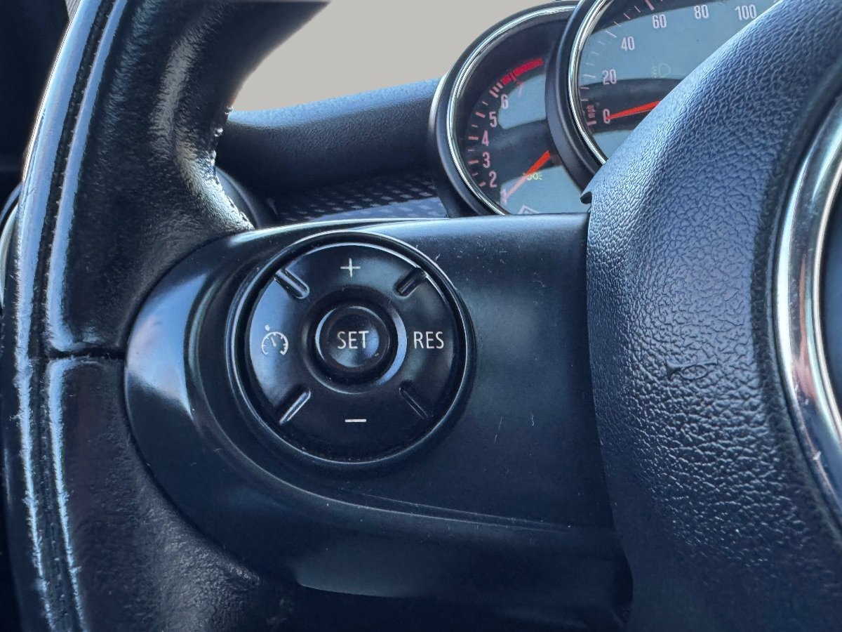 Used 2015 MINI Cooper S FWD image 23