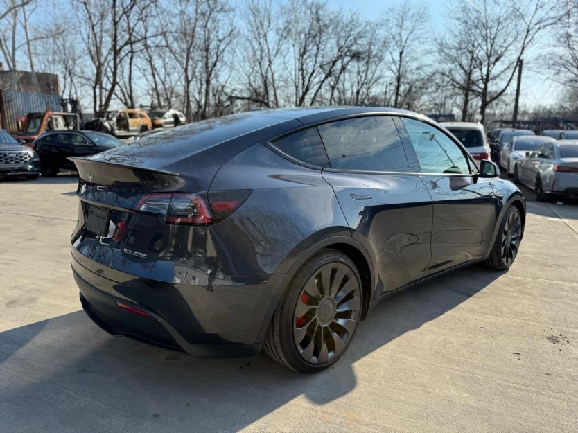 Used 2025 Tesla Model Y Performance AWD/4WD image 5