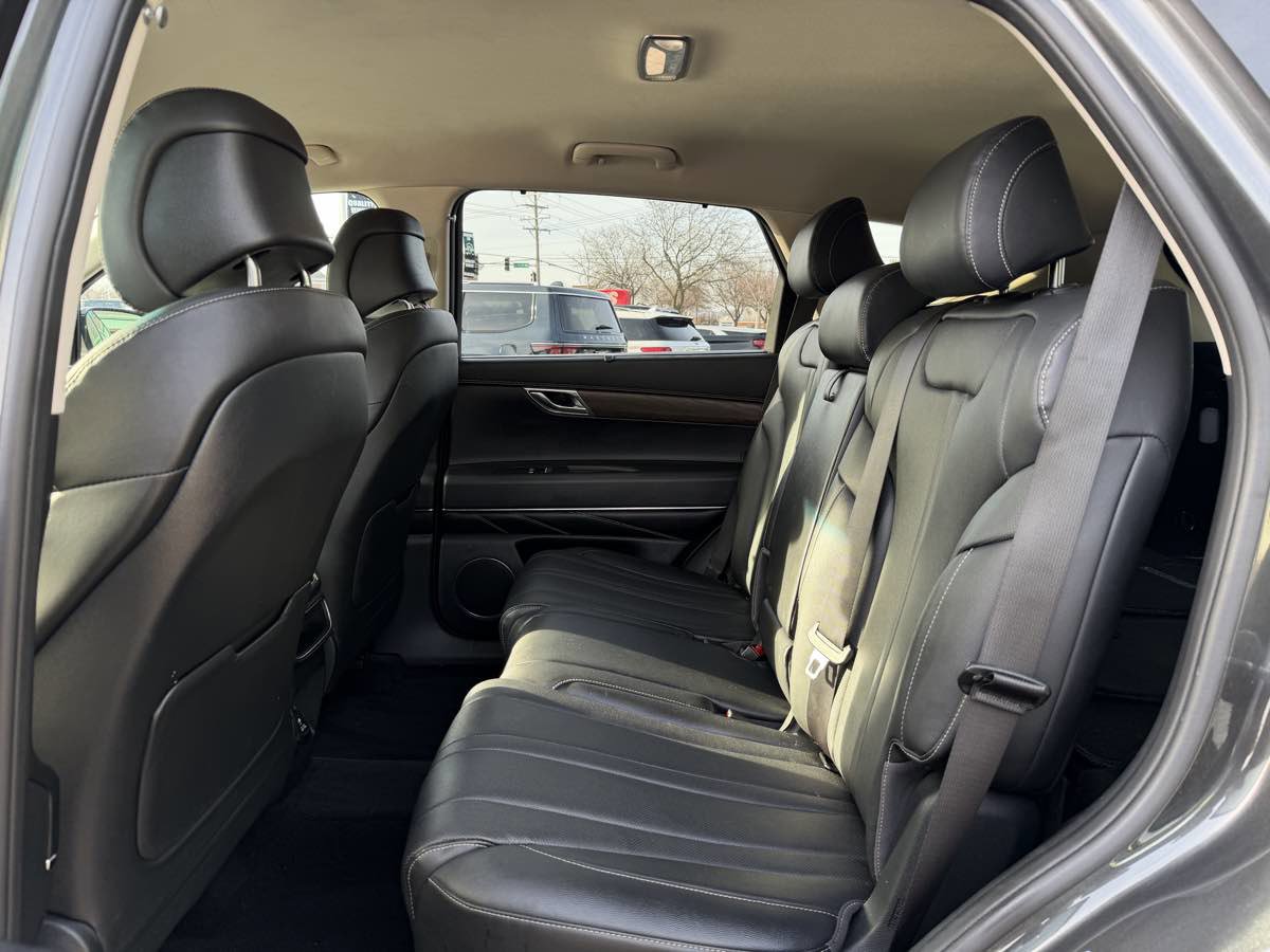 Used 2024 Genesis GV80 2.5T image 21