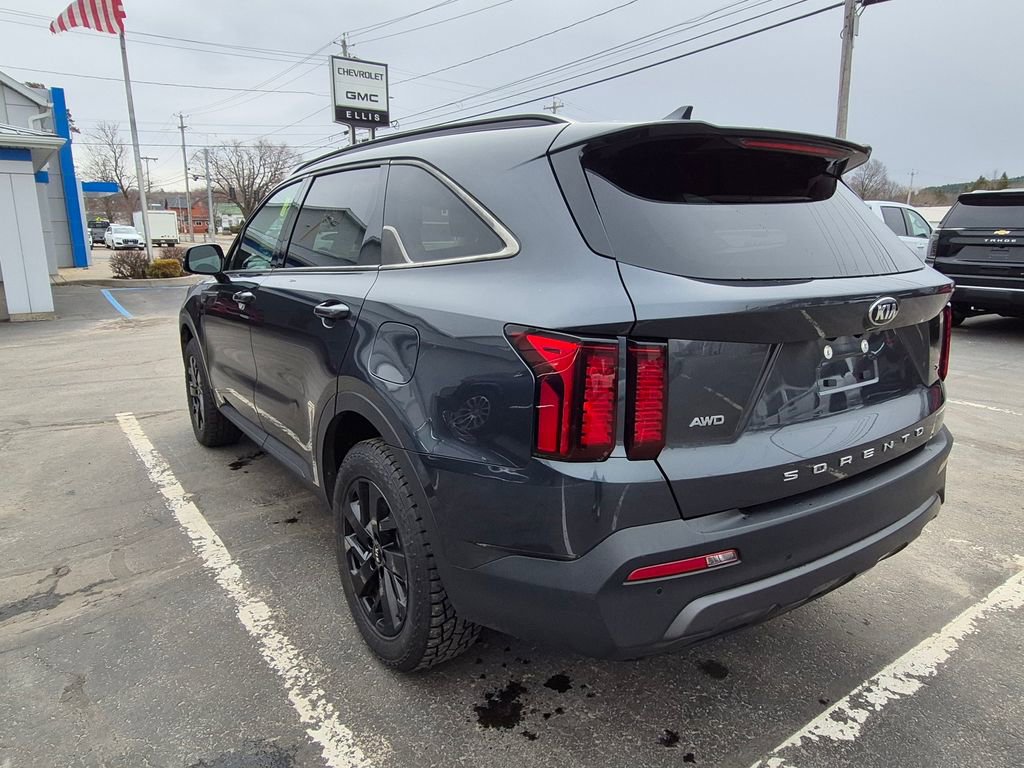 Used 2021 Kia Sorento S image 7