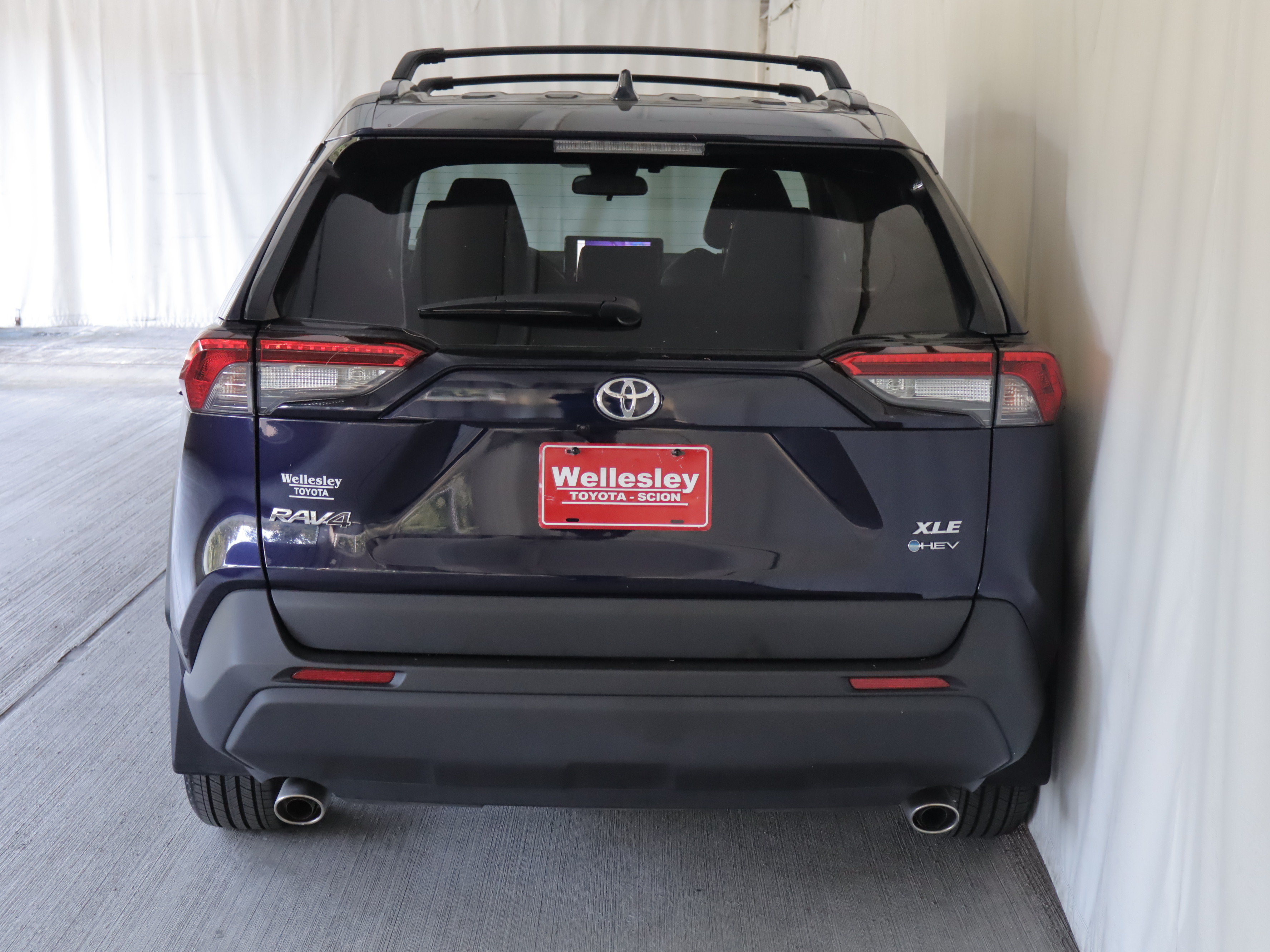 Used 2025 Toyota RAV4 XLE Premium w/ Weather Package AWD/4WD image 27