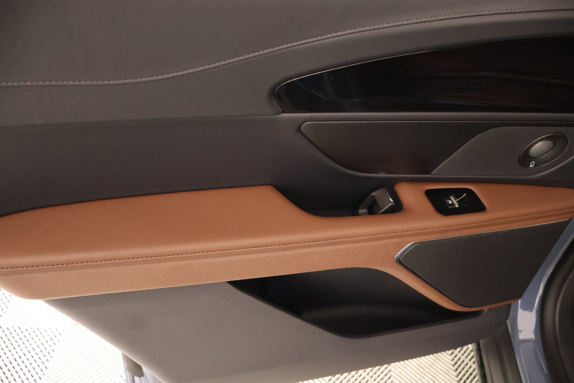 New 2026 Lincoln Nautilus Reserve AWD/4WD image 17