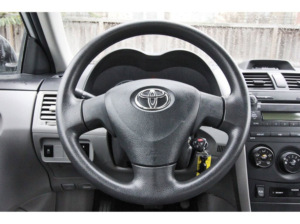 Used 2013 Toyota Corolla L image 15