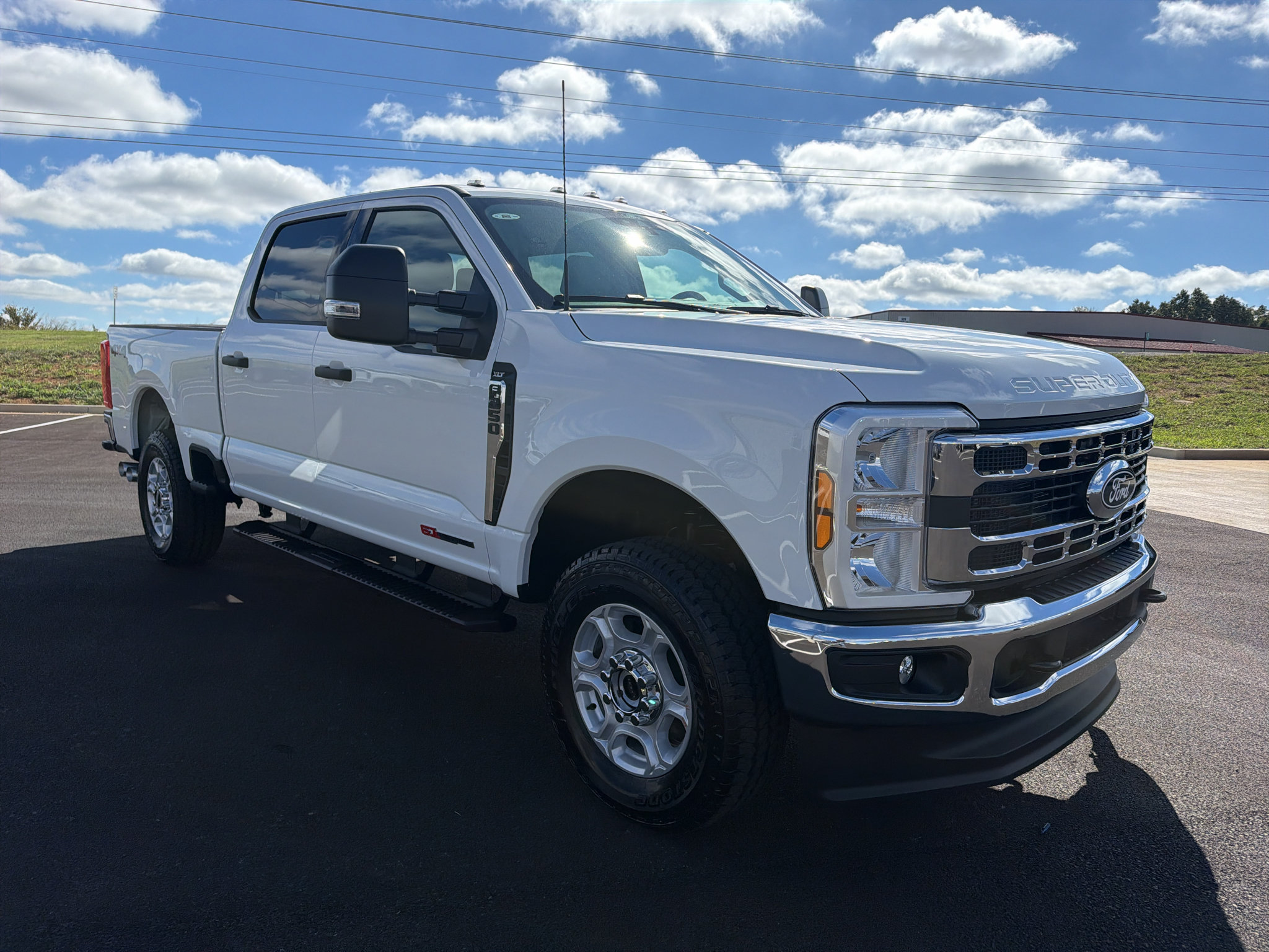 New 2027 Ford F250 XLT AWD/4WD image 3