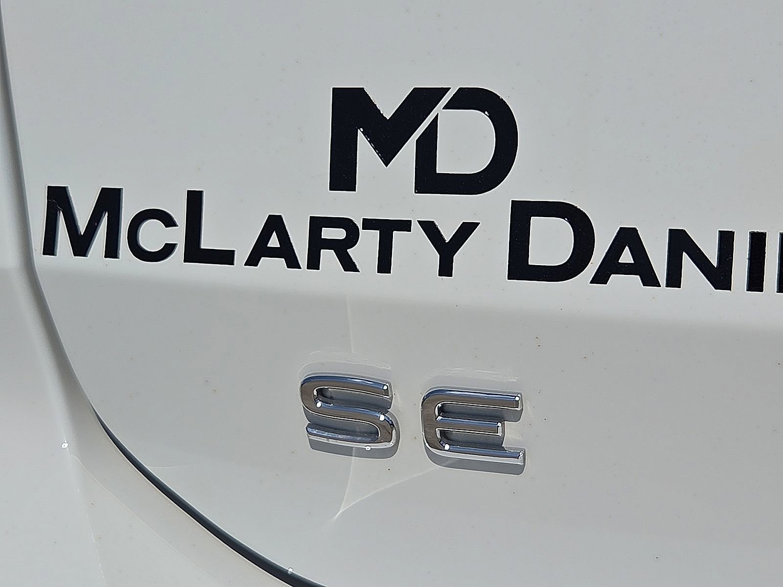 Used 2025 Volkswagen Taos SE image 9