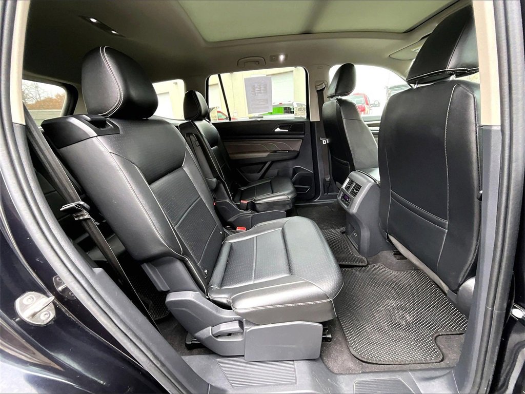 Used 2022 Volkswagen Atlas SE w/ Panoramic Sunroof Package image 23