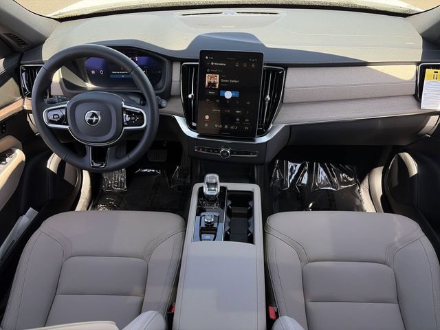 New 2026 Volvo XC90 T8 Plus w/ Protection Package AWD/4WD image 16