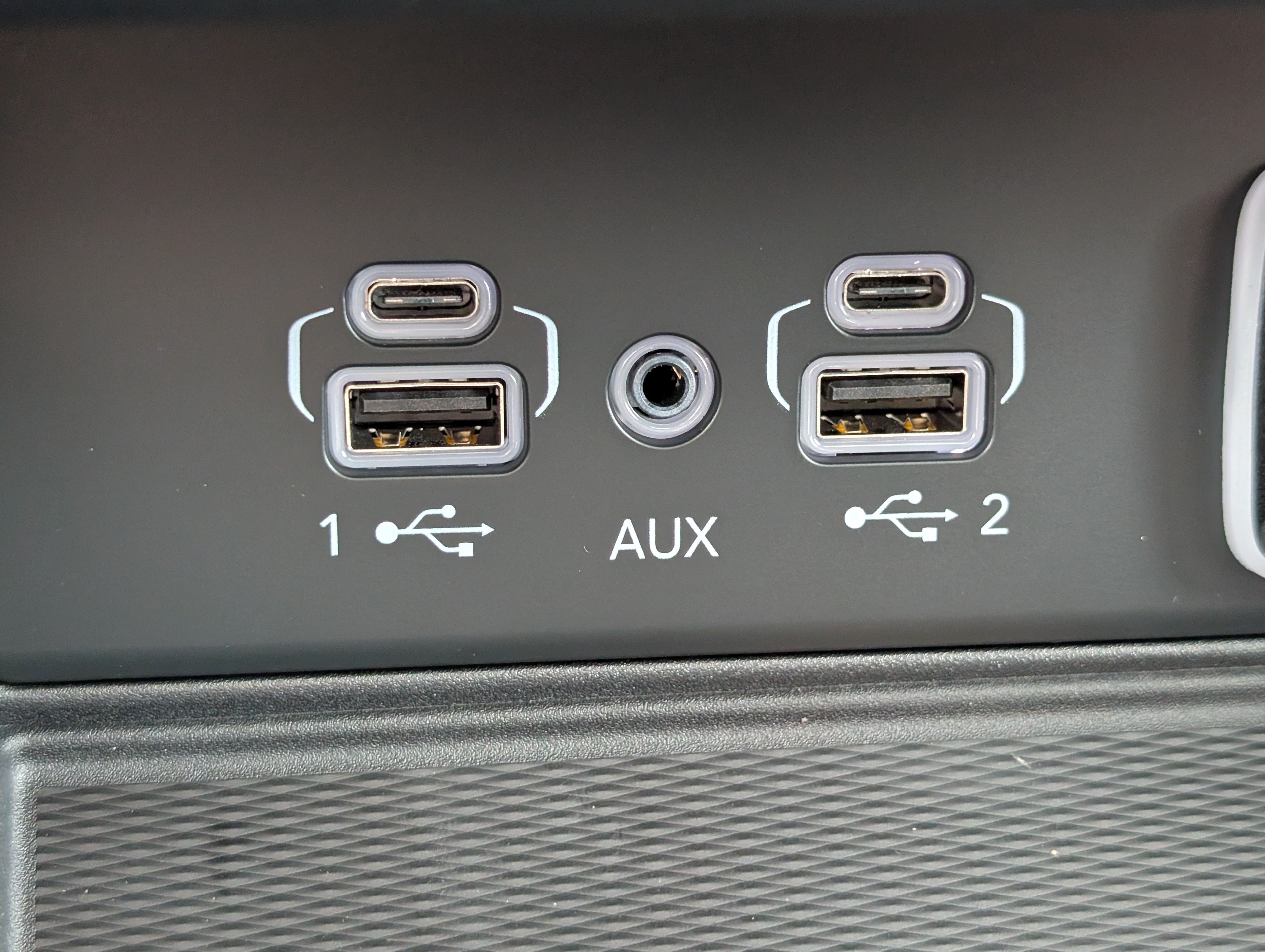 New 2025 Jeep Grand Cherokee Altitude AWD/4WD image 23