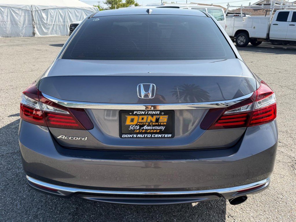 Used 2017 Honda Accord EX image 7