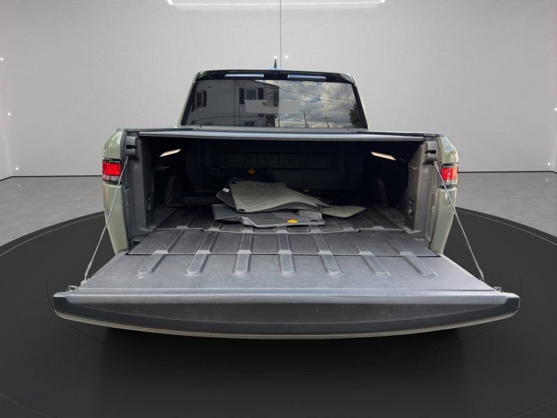 Used 2022 Rivian R1T Launch Edition AWD/4WD image 11
