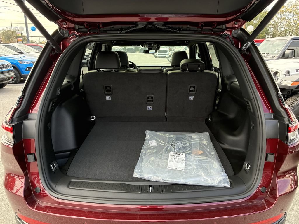 New 2025 Jeep Grand Cherokee Limited AWD/4WD image 31