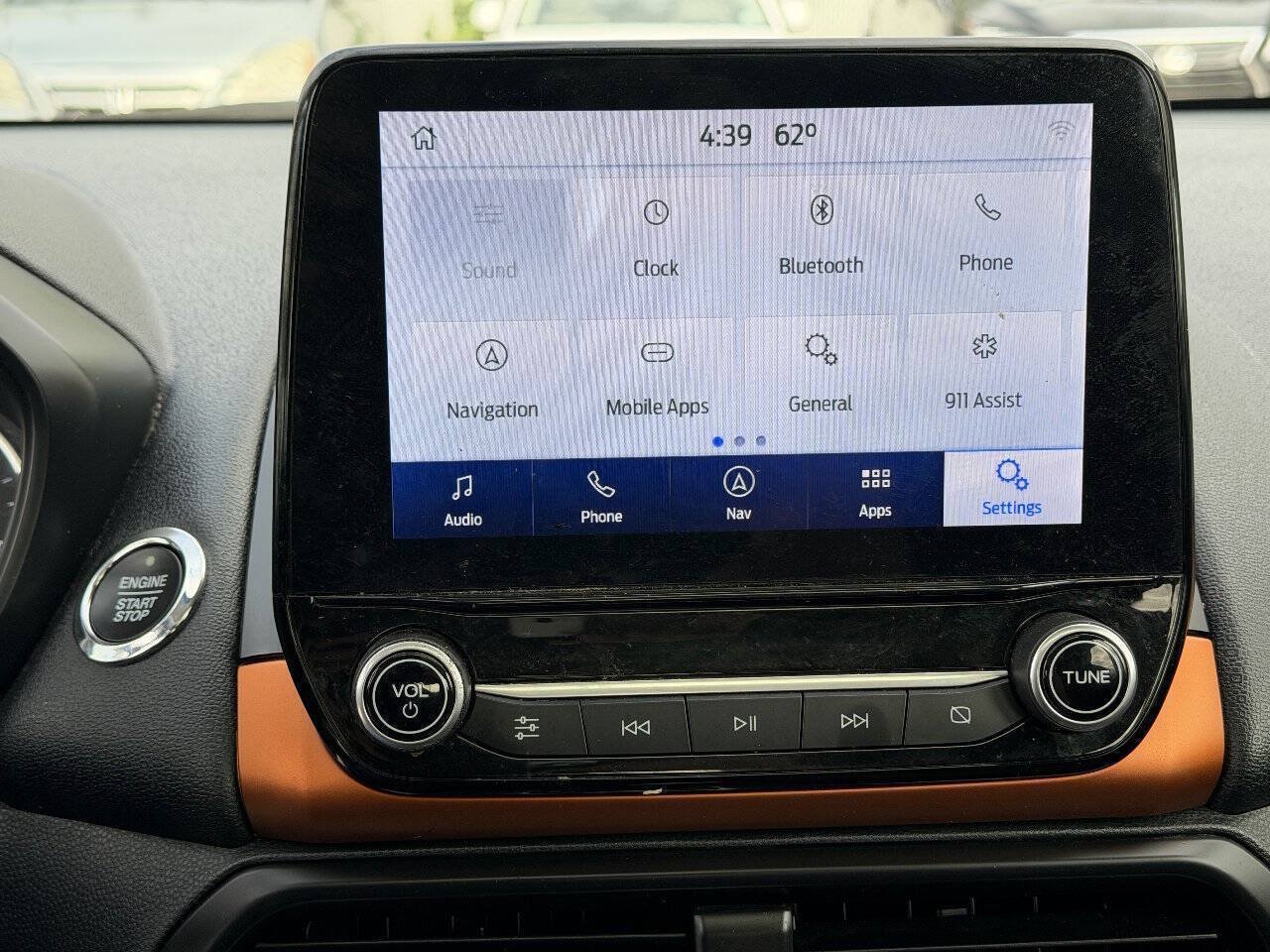 Used 2021 Ford EcoSport SE w/ SE Convenience Package FWD image 11
