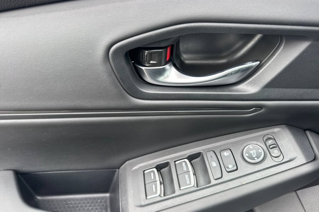 Certified 2025 Honda Accord SE image 13