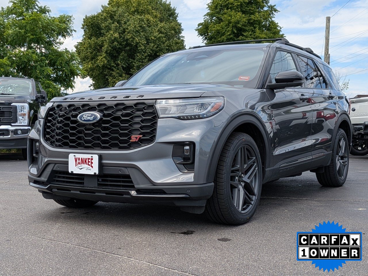 Certified 2025 Ford Explorer ST AWD/4WD image 9