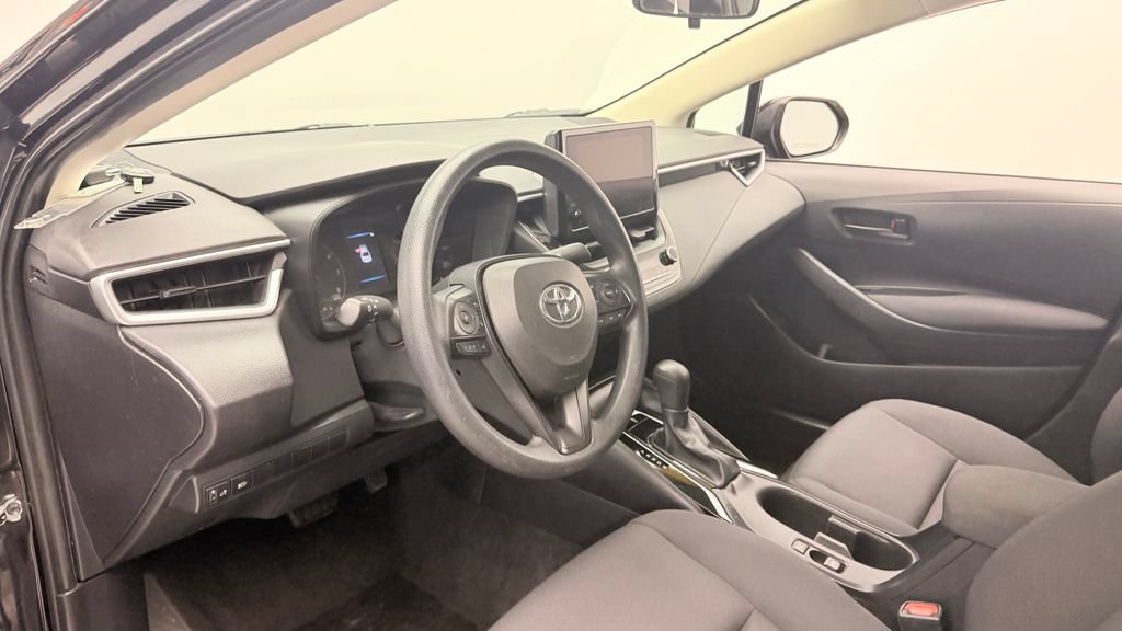 Used 2023 Toyota Corolla LE FWD image 8