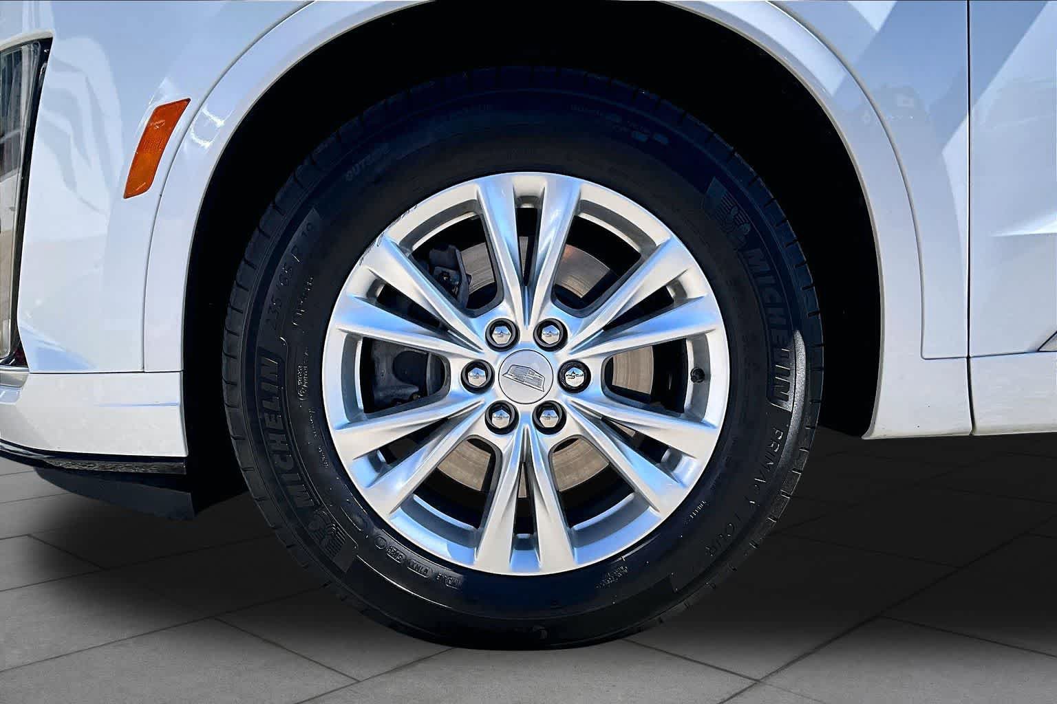 Used 2024 Cadillac XT6 Luxury FWD image 10
