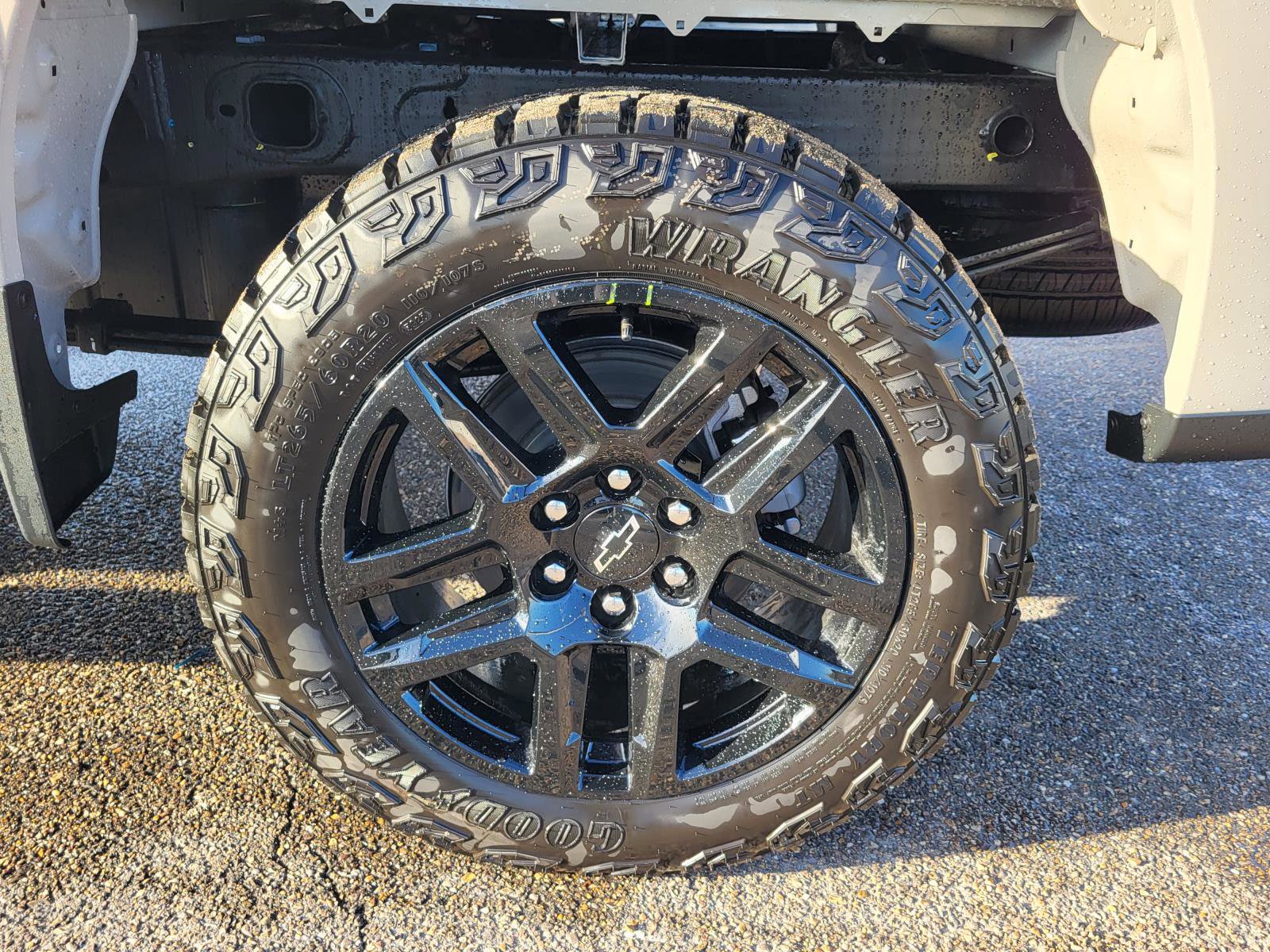 New 2026 Chevrolet Silverado 1500 Custom Trail Boss w/ LPO, Dark Essentials Package image 19