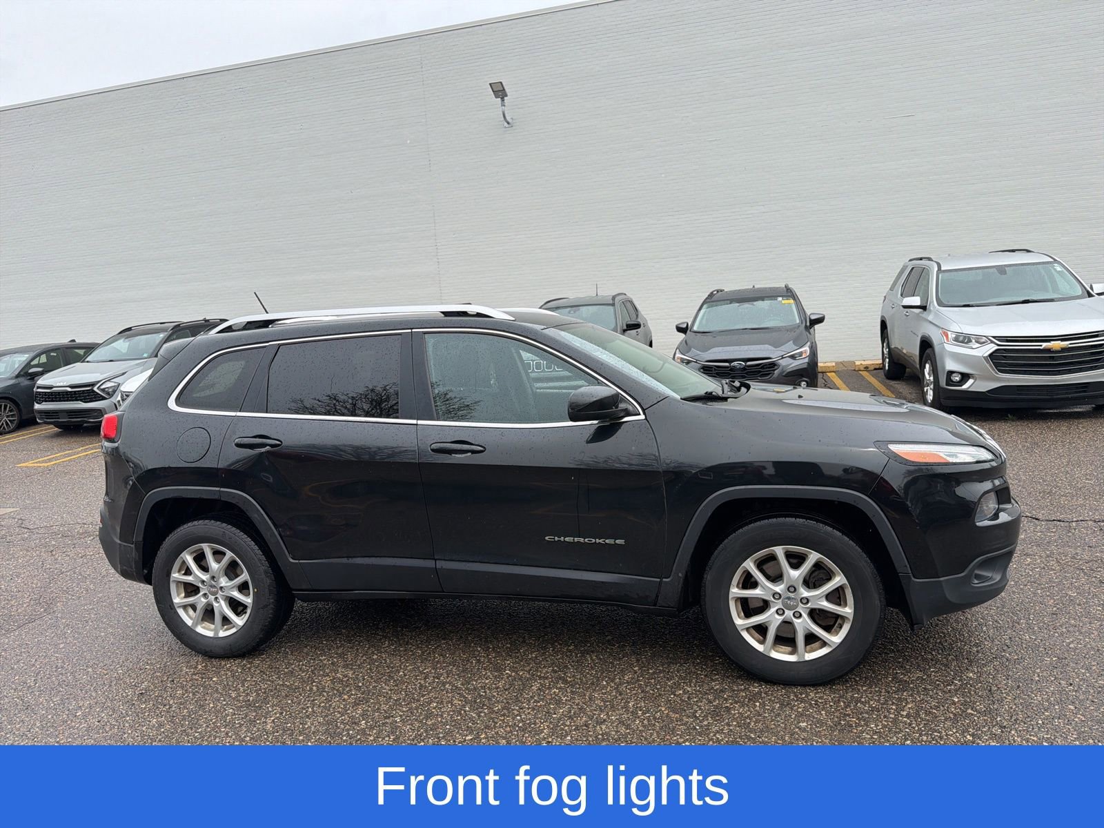 Used 2015 Jeep Cherokee Latitude w/ Cold Weather Group image 4