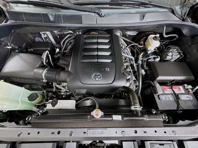 Certified 2020 Toyota Tundra SR5 w/ TRD Sport Plus Package AWD/4WD image 31