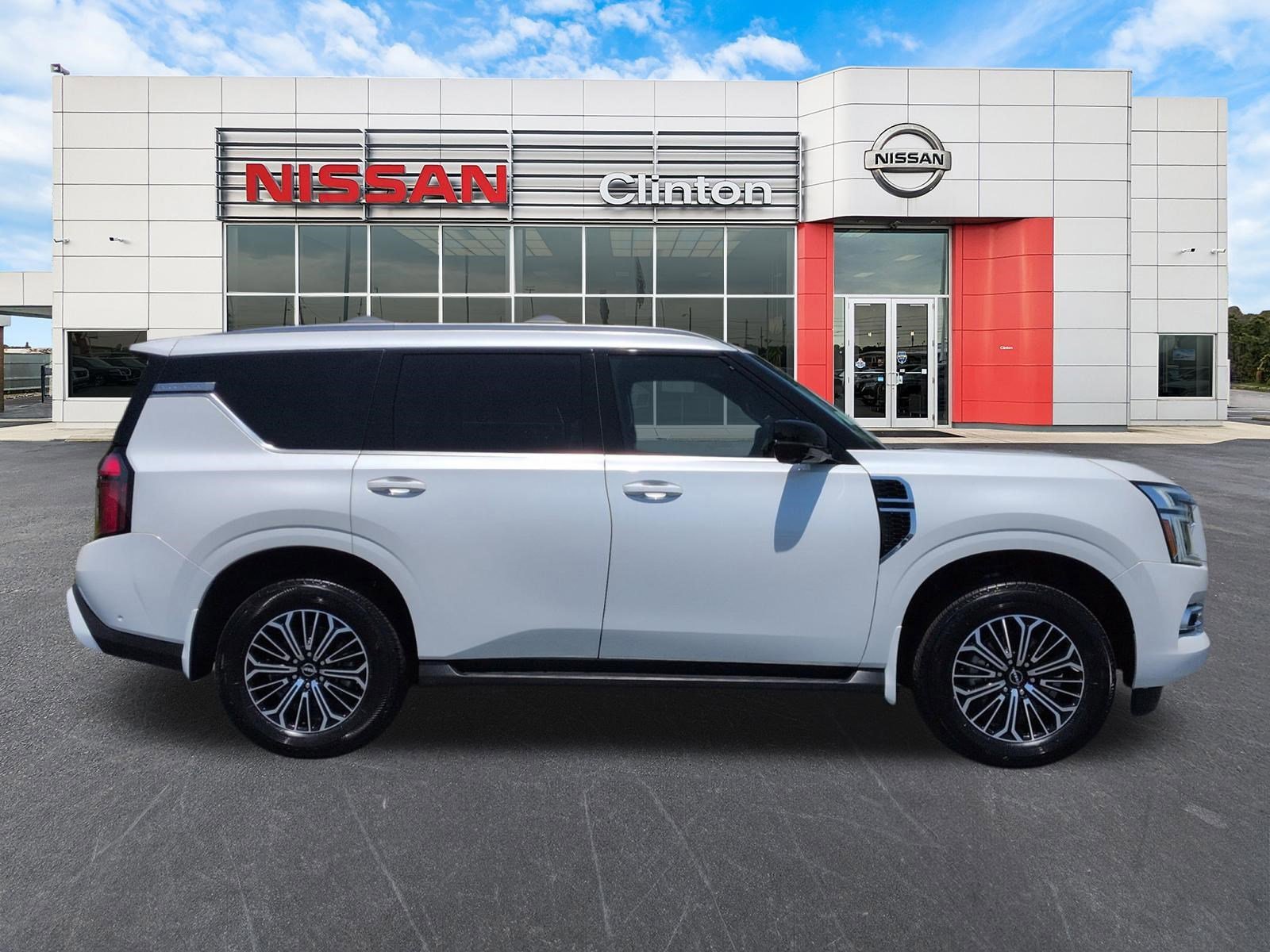 New 2026 Nissan Armada SL w/ Captain's Chari Seat Package AWD/4WD image 2