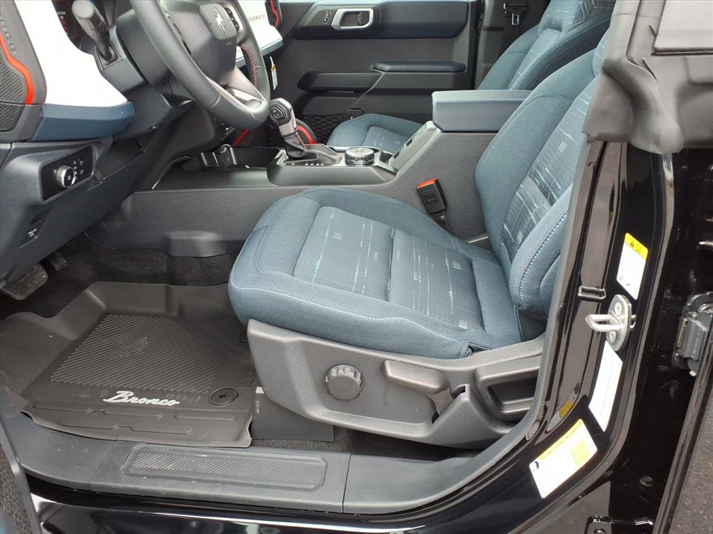 New 2026 Ford Bronco Heritage Edition image 6