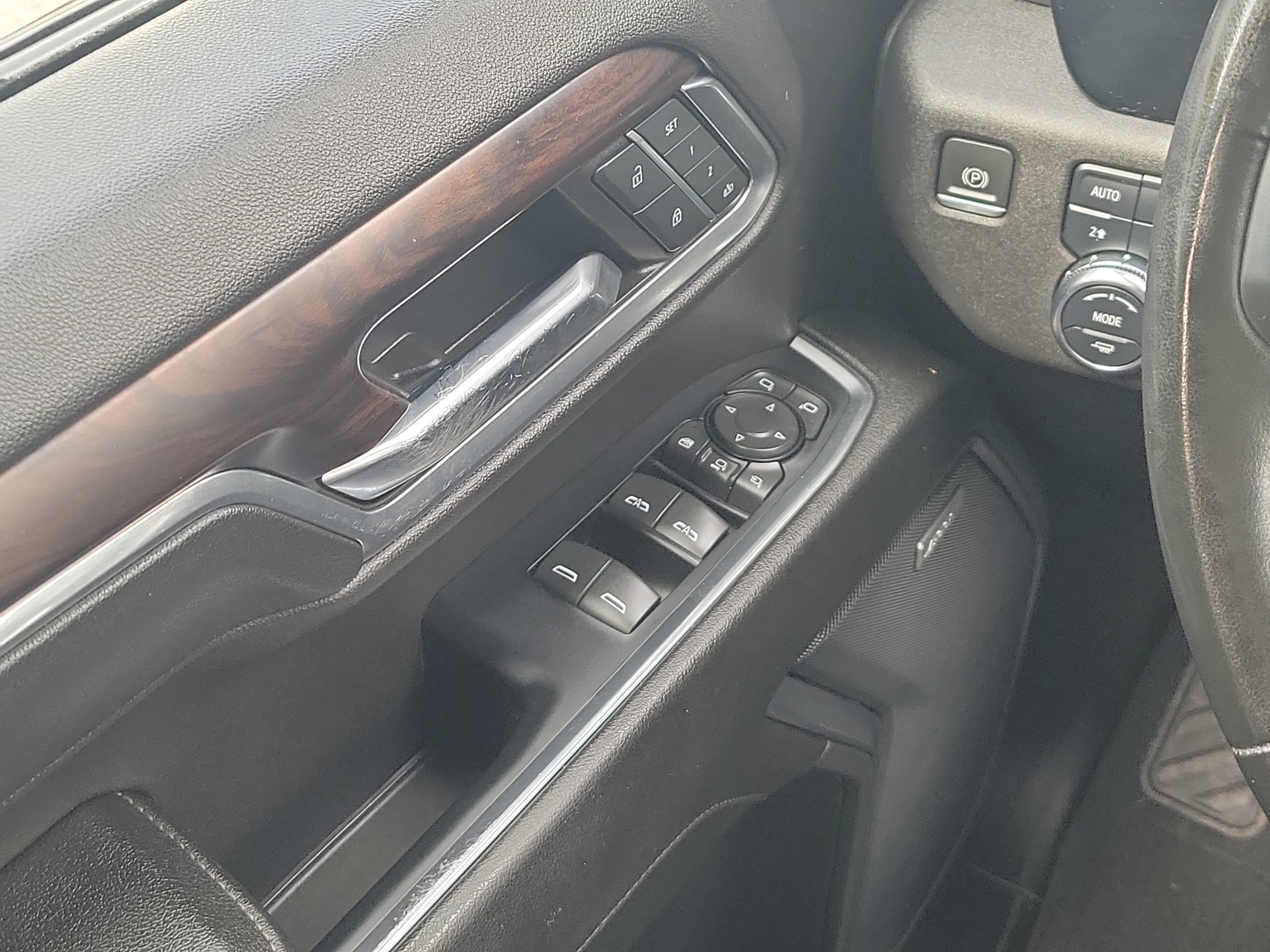 Used 2024 GMC Sierra 2500 SLT w/ SLT Premium Package AWD/4WD image 20