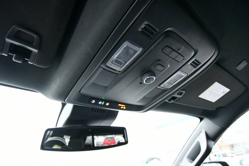 Used 2024 GMC Yukon SLT AWD/4WD image 26