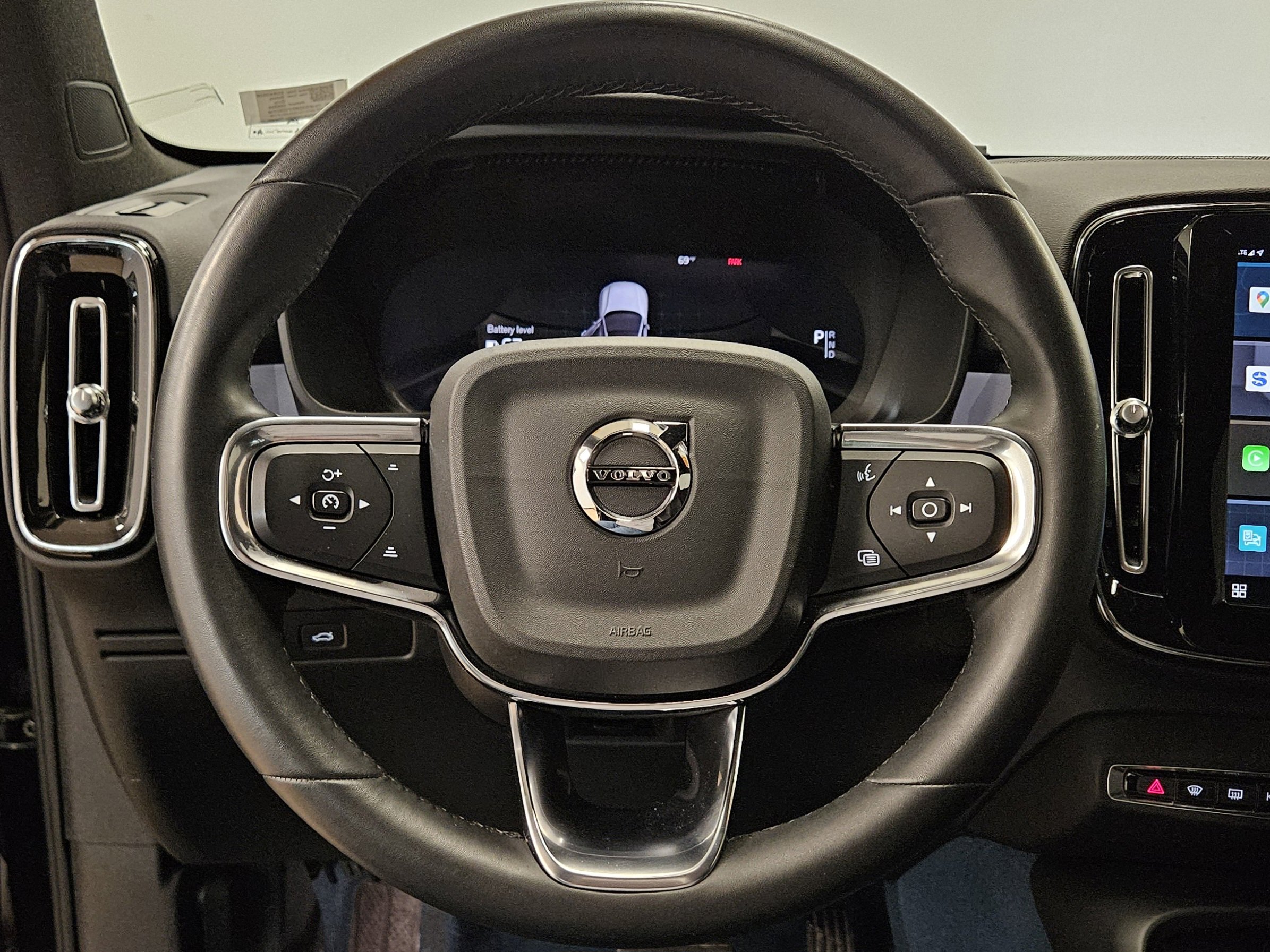 Used 2023 Volvo C40 P8 Recharge Ultimate image 36