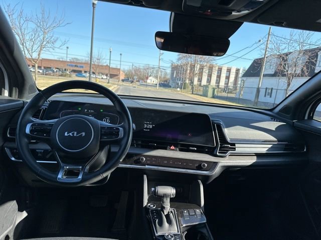 Certified 2025 Kia Sportage X-Line w/ Premium Package image 3