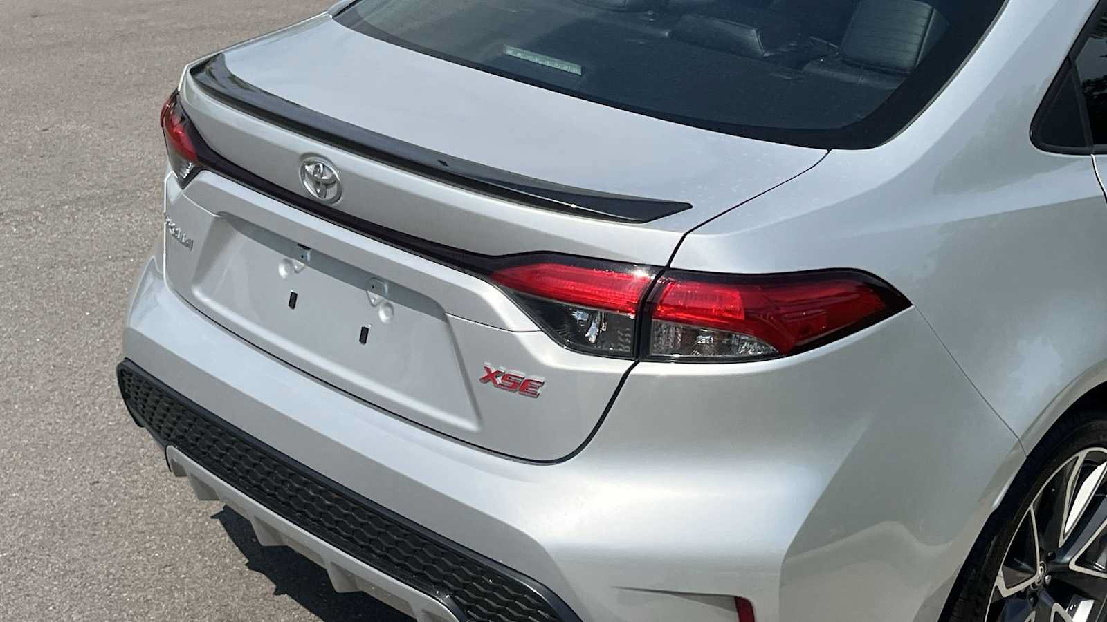 Used 2021 Toyota Corolla XSE w/ Carpet Mat Package (TMS) FWD image 18