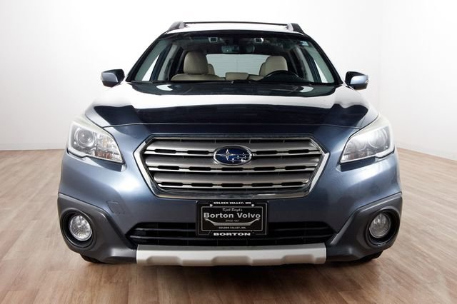 Used 2017 Subaru Outback 2.5i Limited image 2