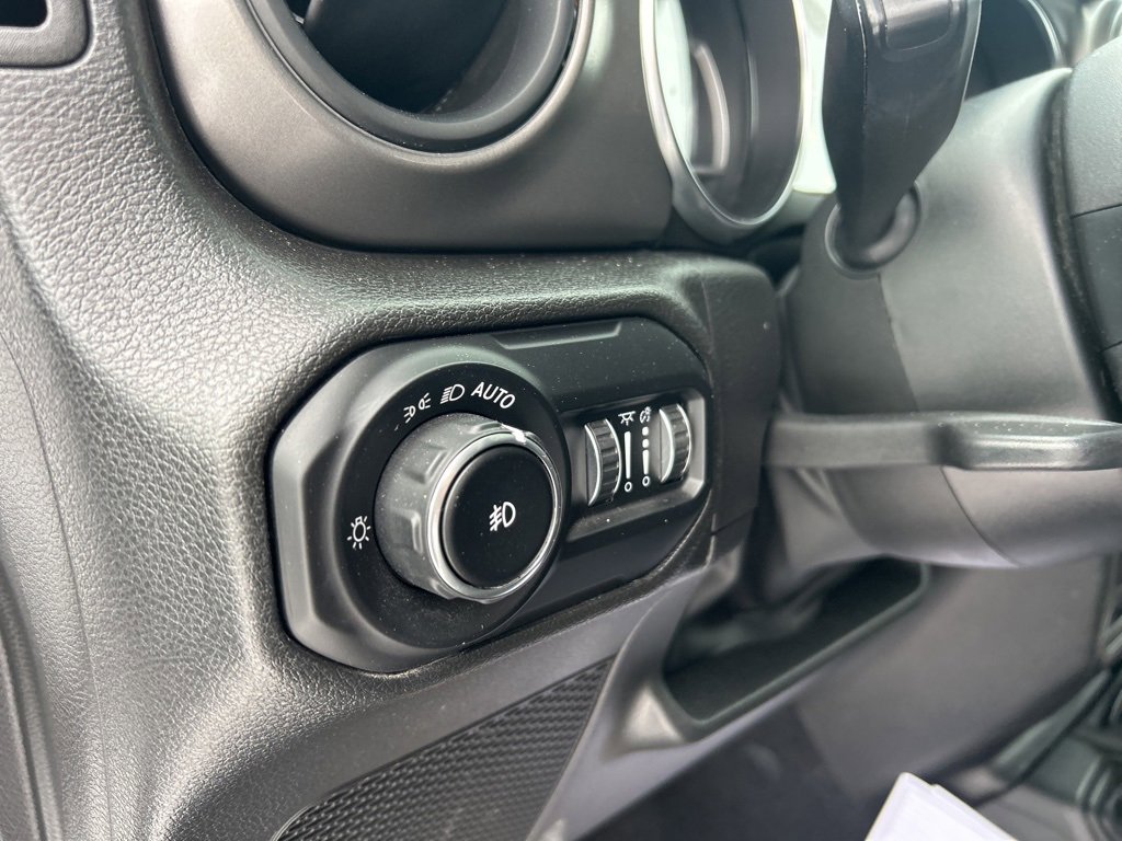 Used 2022 Jeep Wrangler Sport S image 11