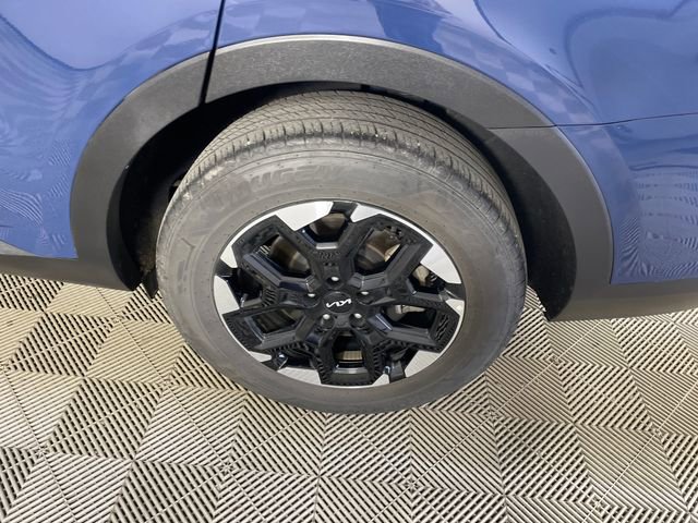 Certified 2024 Kia Sorento S w/ Panoramic Sunroof Package image 23