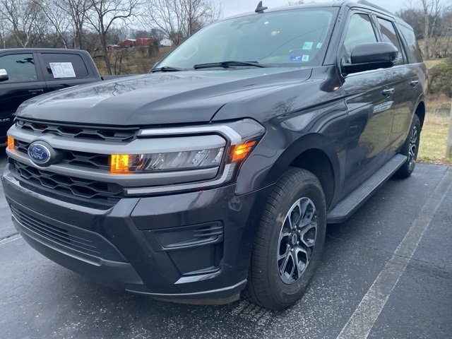 Used 2024 Ford Expedition XLT image 6