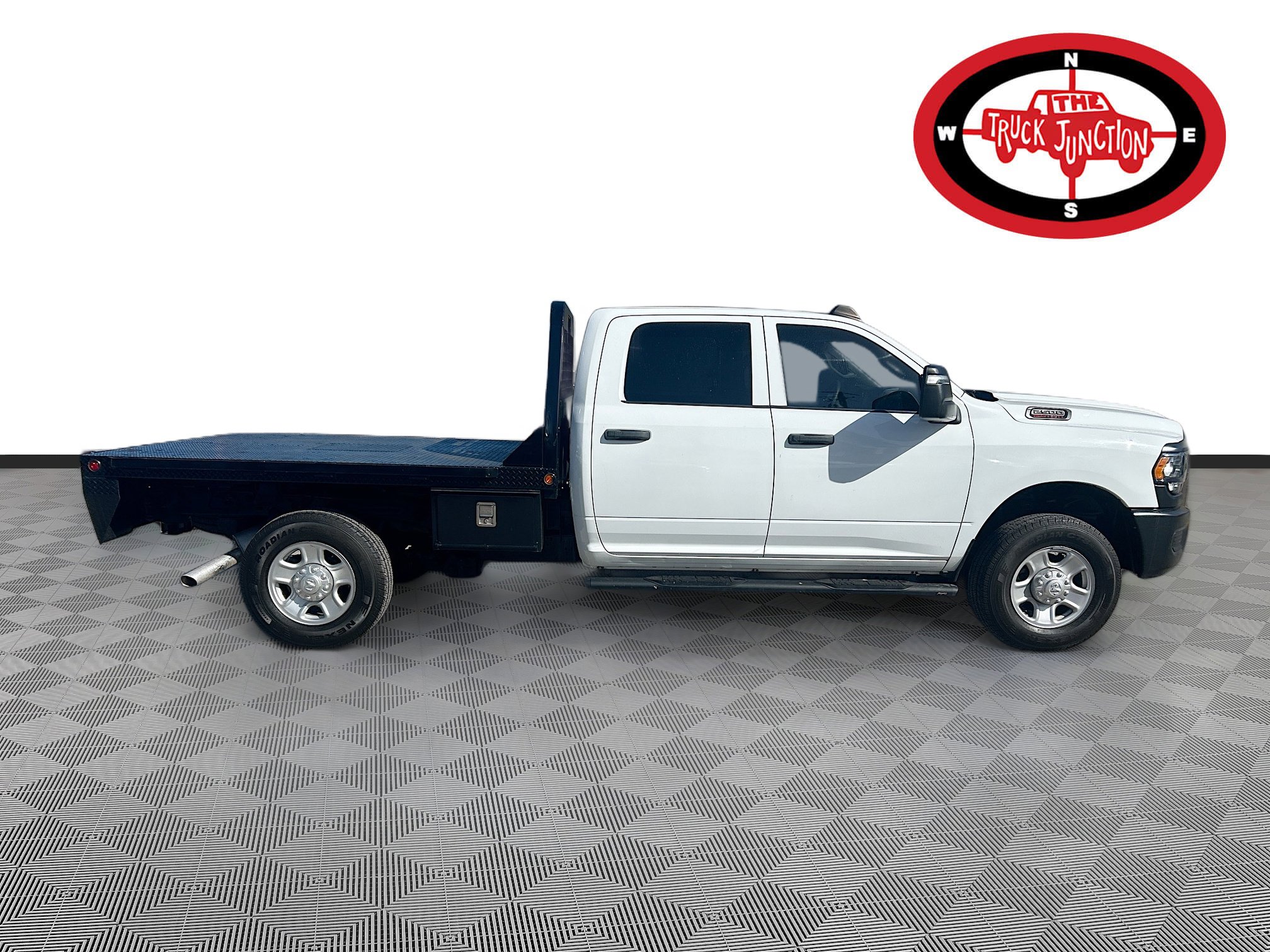 Used 2023 RAM 2500 Tradesman AWD/4WD image 8