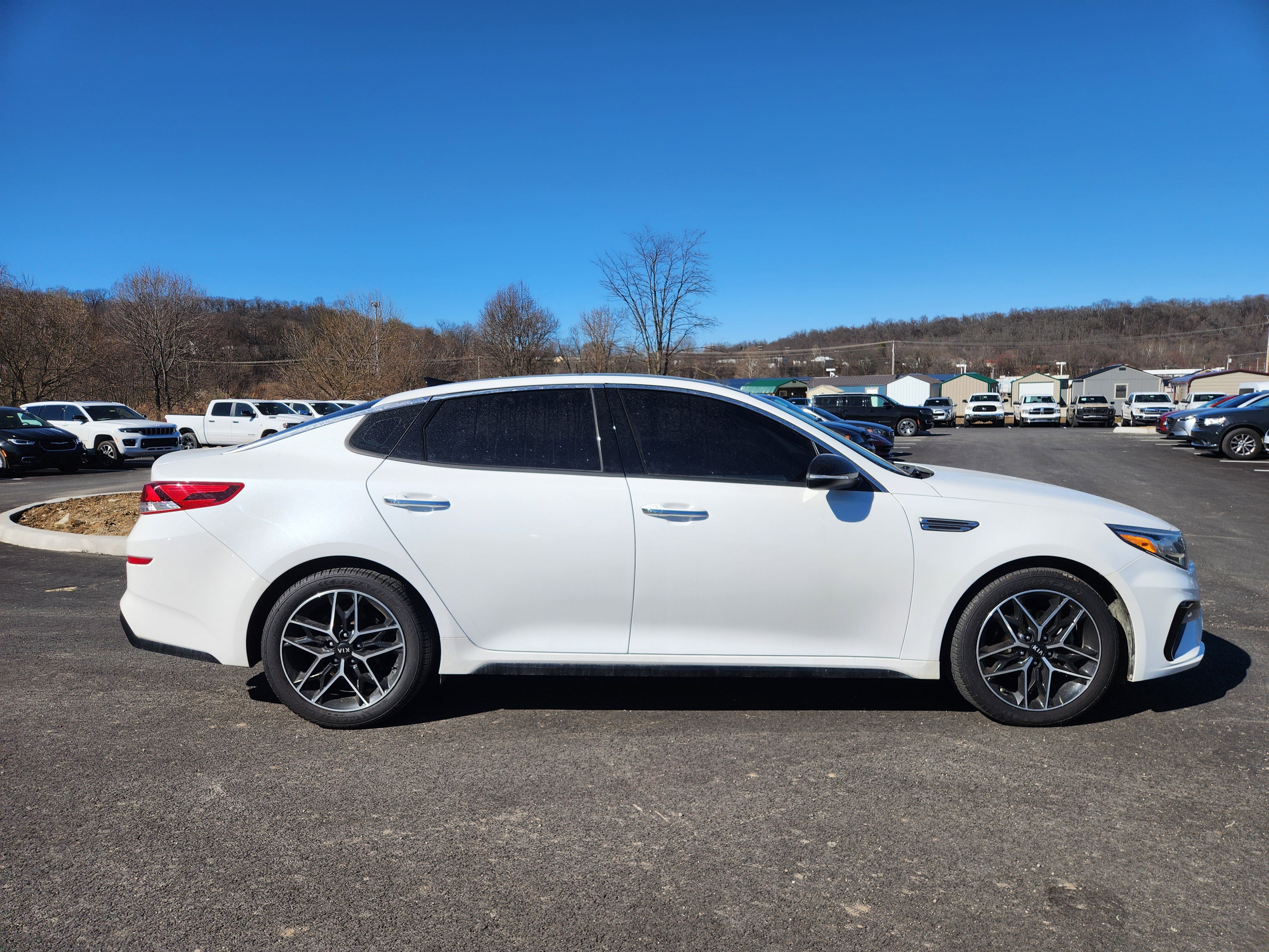 Used 2020 Kia Optima SE image 18
