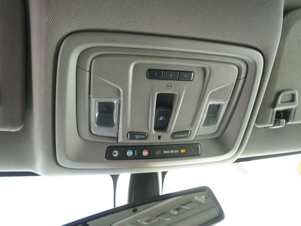 Used 2021 Chevrolet Silverado 1500 LTZ image 39