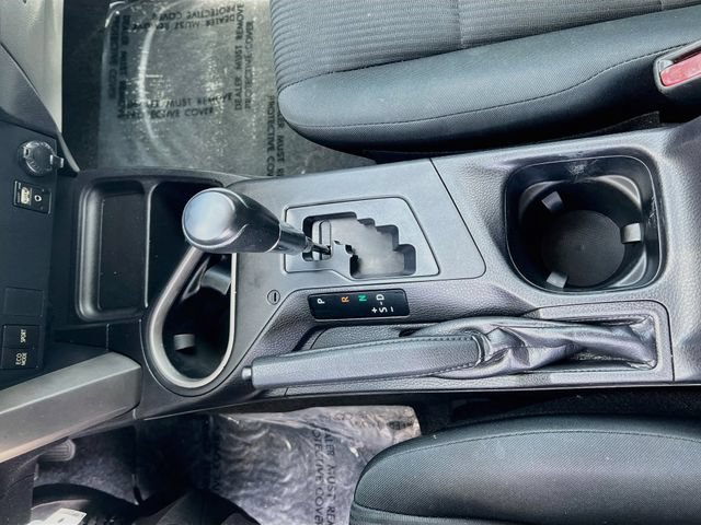 Used 2016 Toyota RAV4 LE FWD image 25