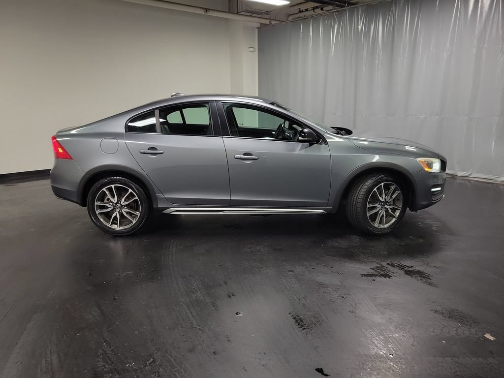 Used 2016 Volvo S60 T5 Cross Country Platinum AWD/4WD image 10